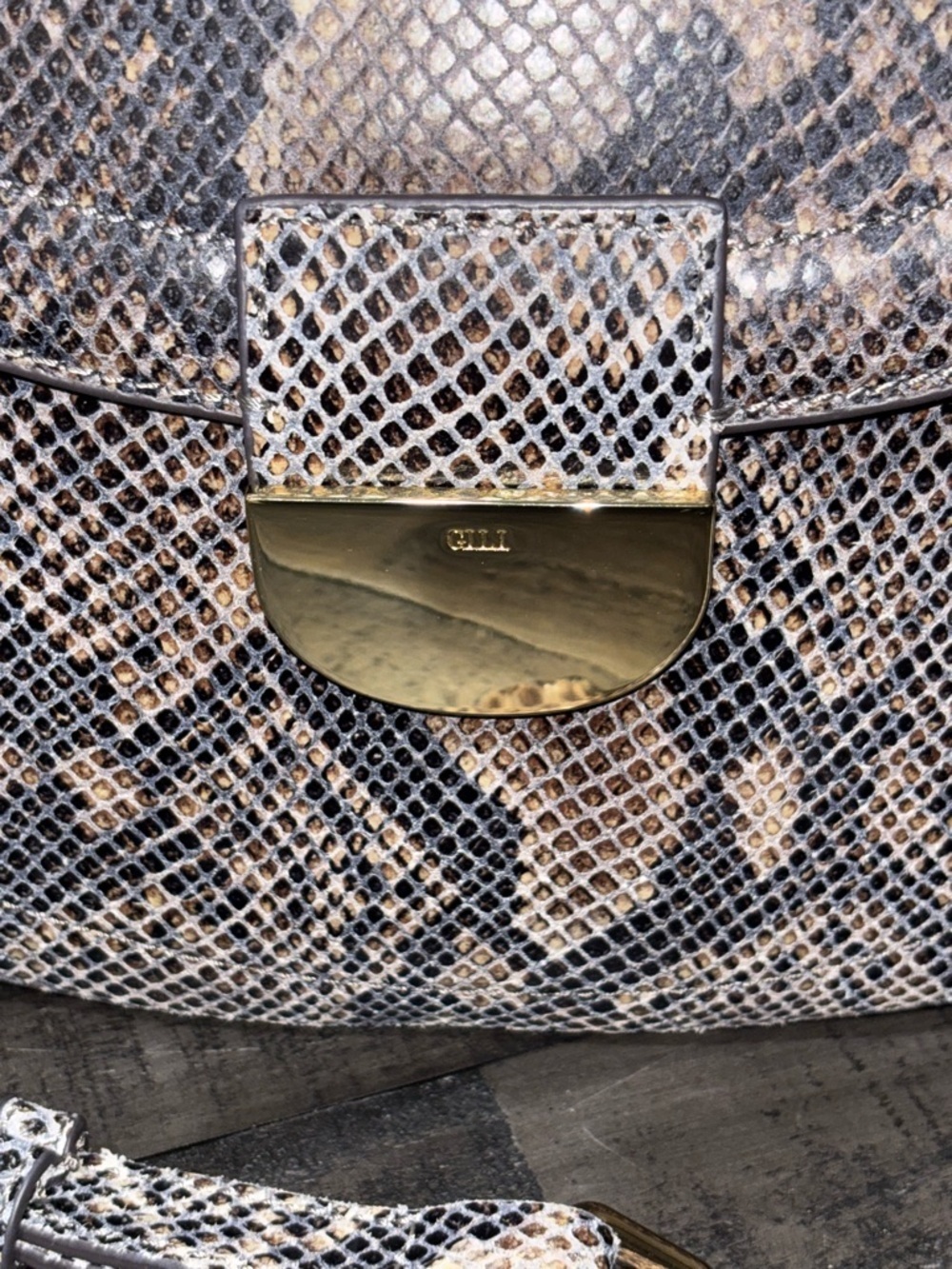 G.I.L.I. Leather Printed Saddle Bag Black Python Snake​​ - Picture 4 of 12